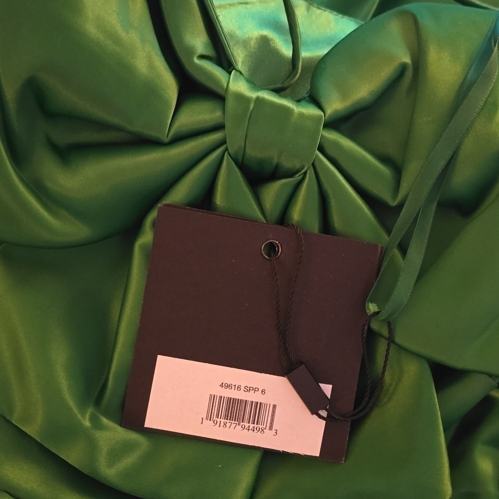 NWT! Ieena for Mac Duggal,Bow Front Bubble Hem Mini Dress, Green , Size 6 - Picture 4 of 4